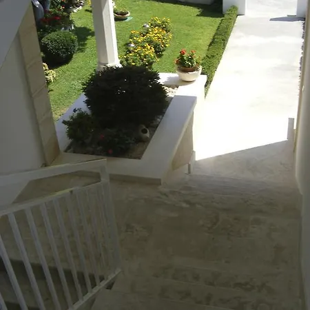 Ana Apartment *