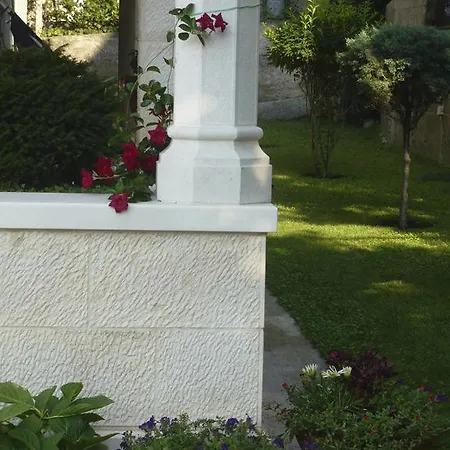 Ana Apartment Baska Voda