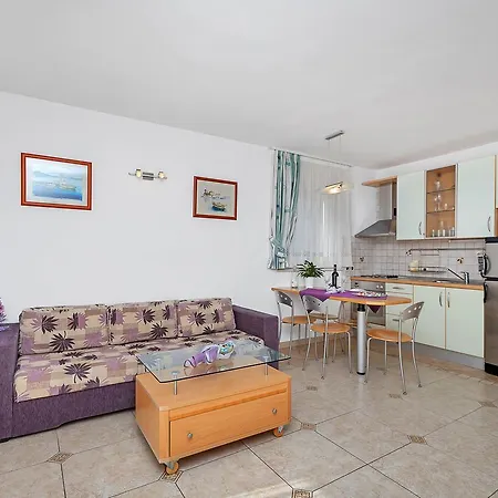 Apartment Ana Baska Voda