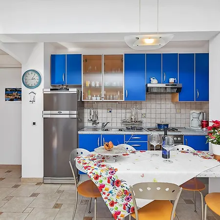 Ana Apartment *