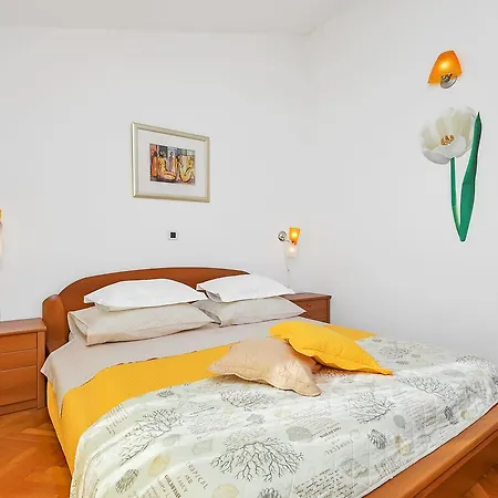 Apartment Ana *