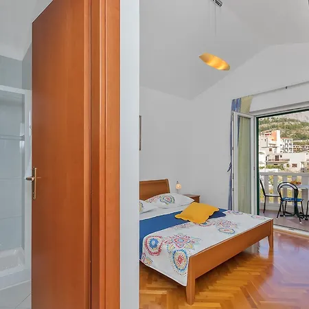 Apartment Ana Baska Voda