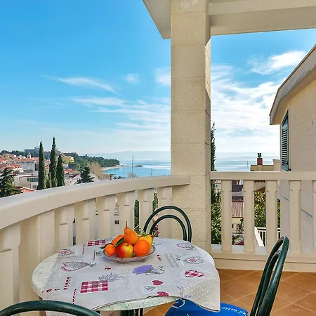 Apartment Ana